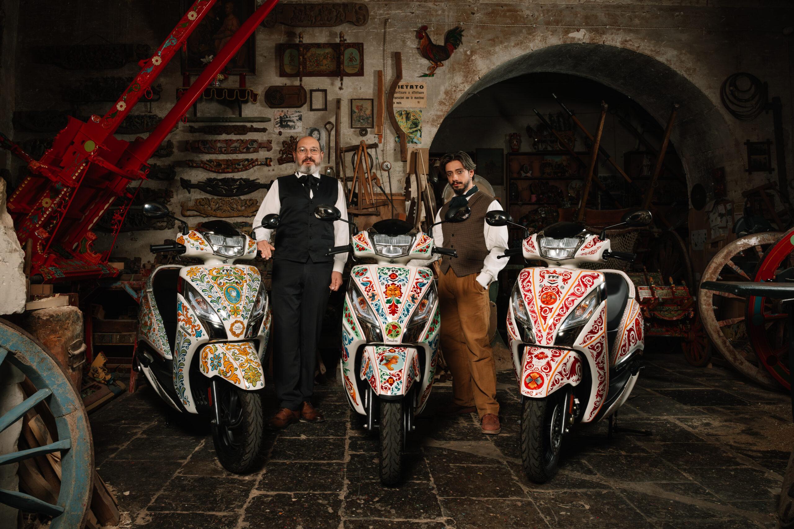 Gli scooter TVS dipinti da Cinabro