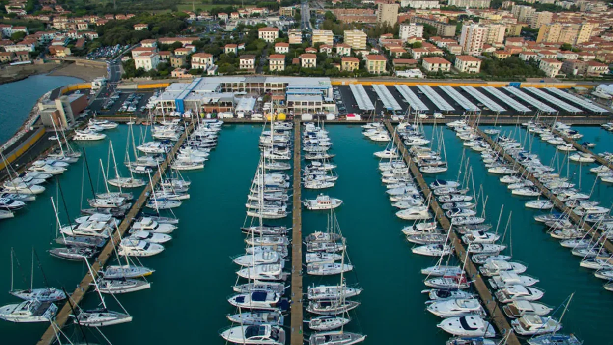 Un porto italiano, sempre più scali sono interessati dalla transizione energetica