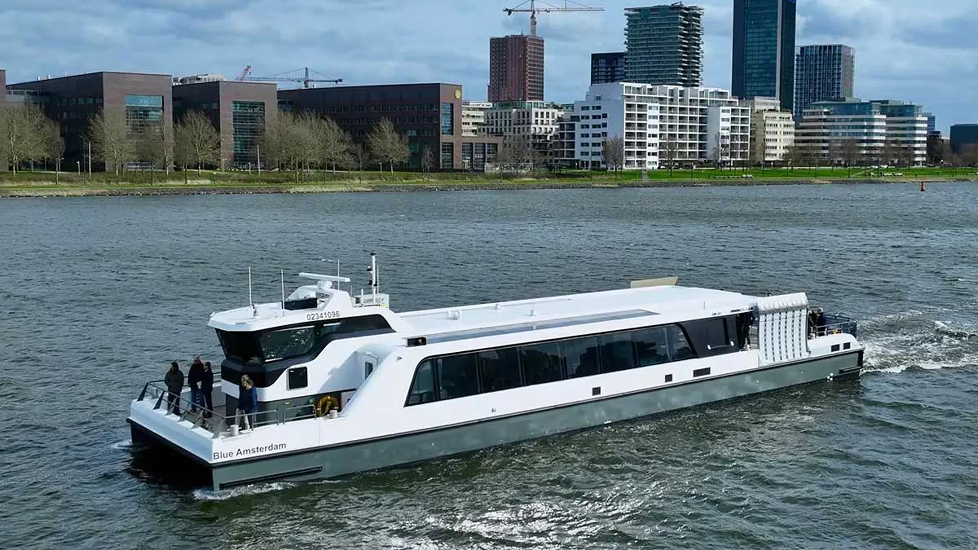 traghetto elettrico ad Amsterdam Damen Amsterdam