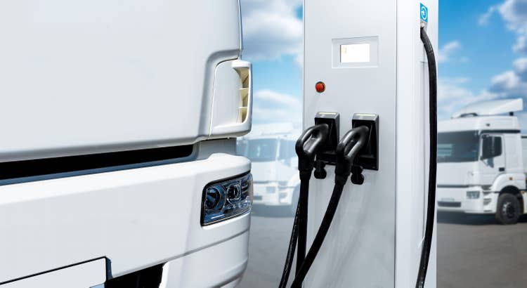 DKV Mobility ricarica camion