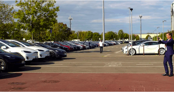 Tesla Club a Civitavecchia 