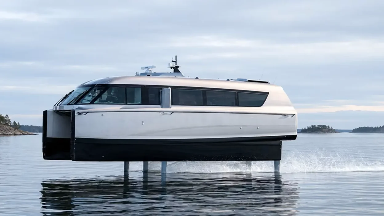 Candela -Boats Voyager