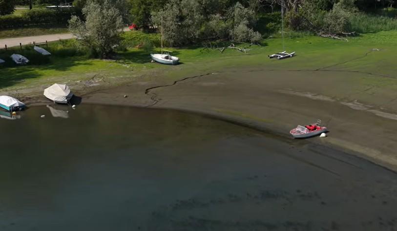Imbarcazioni rimaste in secca sul Lago Maggiore idroelettrico