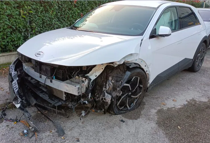 auto elettriche incidentate