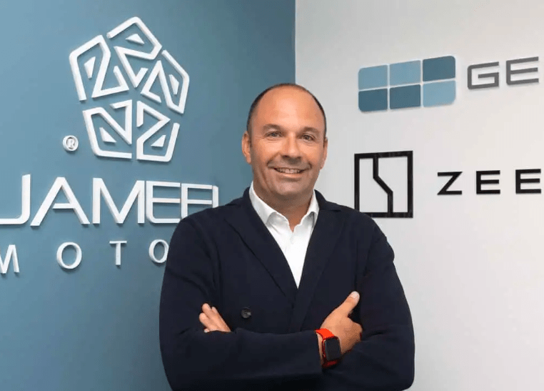 Smart perde il capo