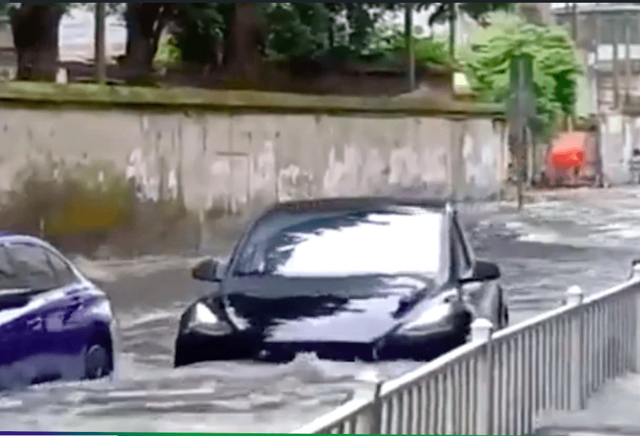 si stacca il motore