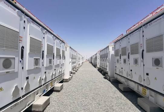 Container con batterie per l'accumulo elettrico BYD accumulo