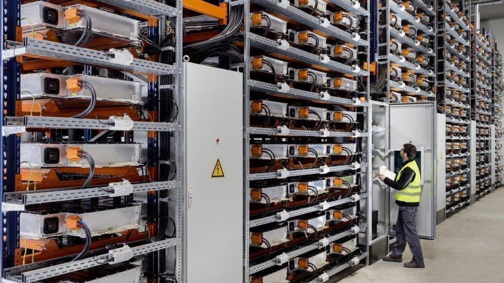 Stoccaggio di batterie di seconda vita Canada batterie di seconda vita