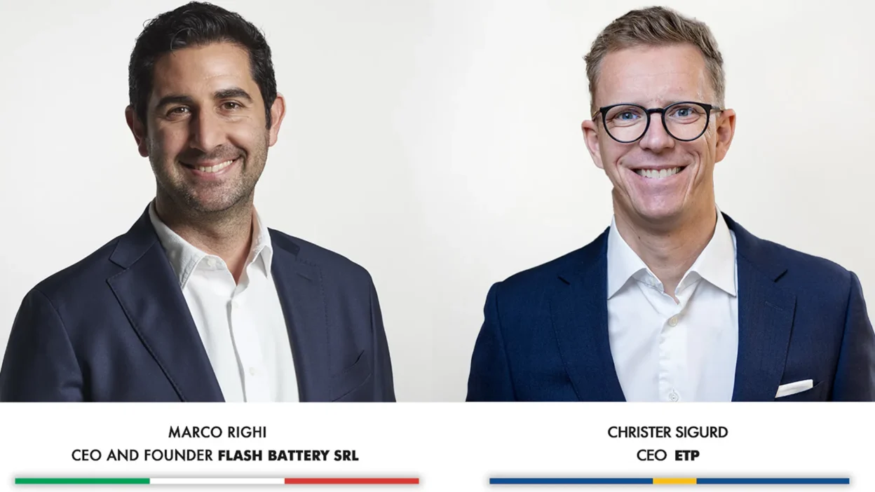 Flash battery