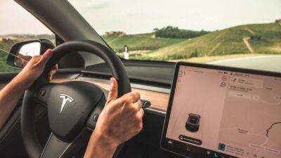 tesla accelerazione