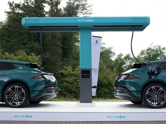 BYD Flash Charging