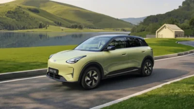 Geely E2