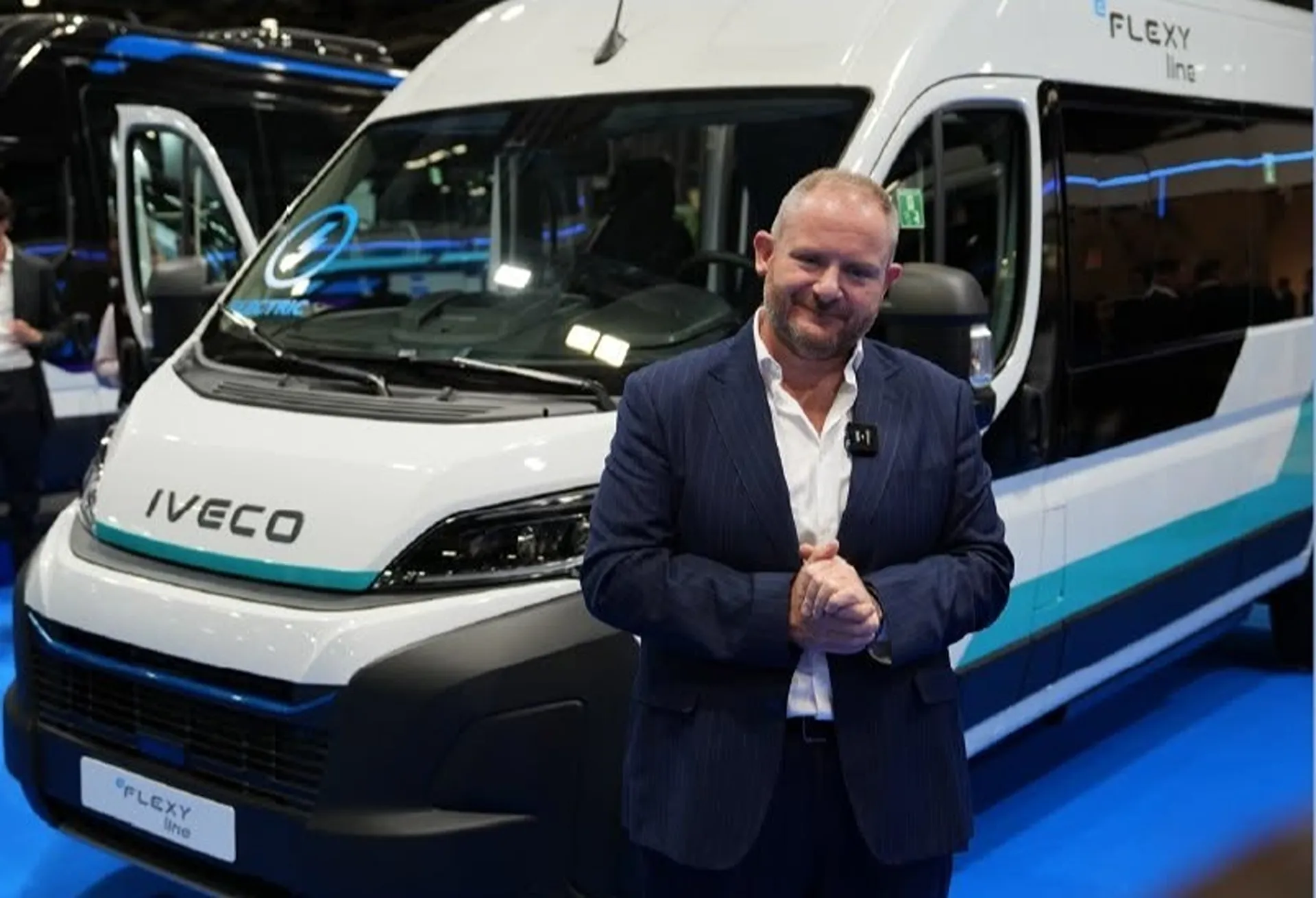 presentazione minibus Iveco