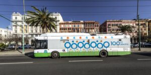 Lungo le vie principali della città