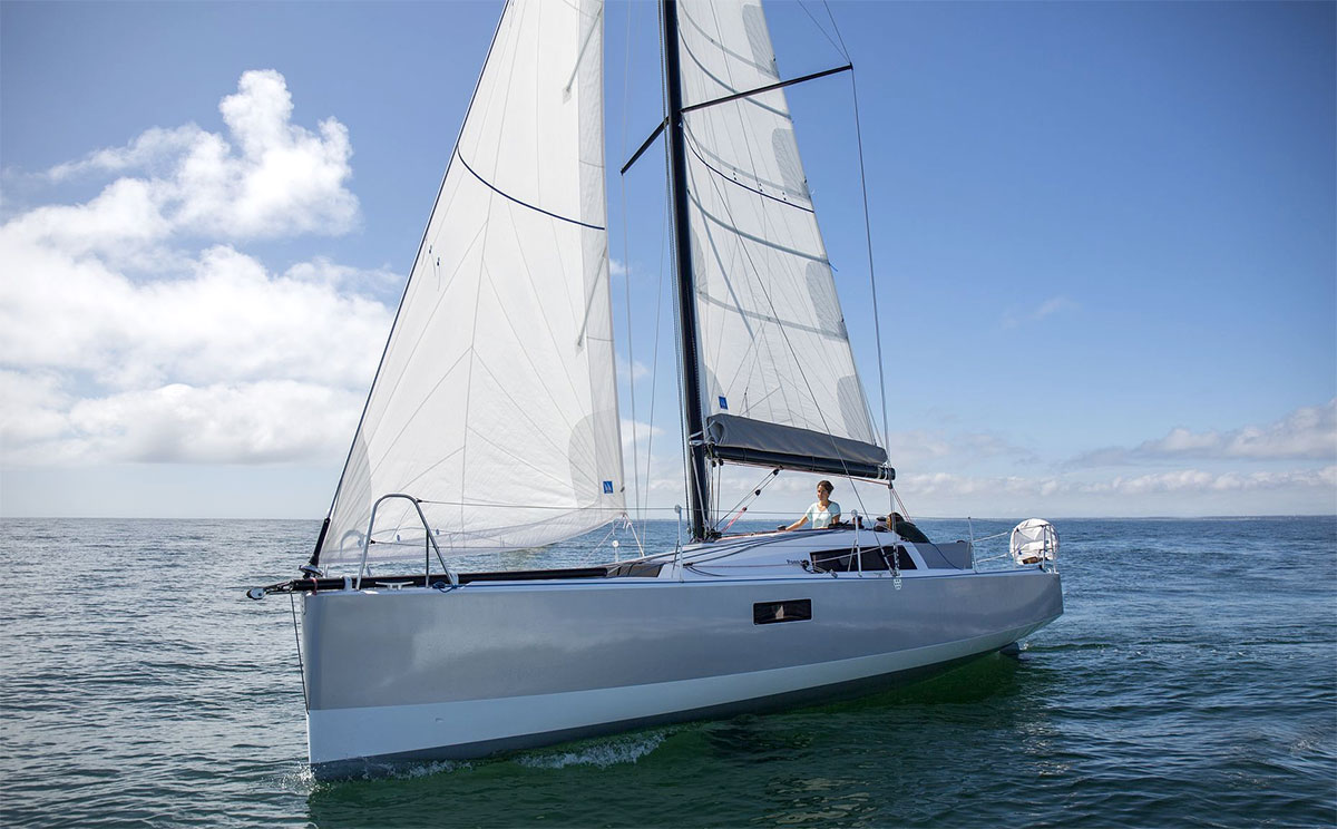 Pogo 30 barc a vela motore elettrico