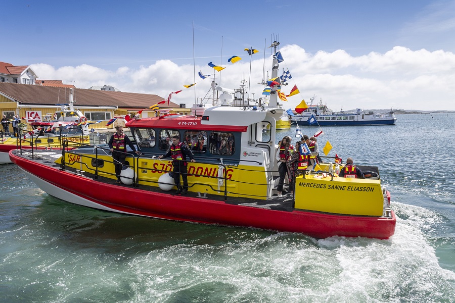 Barca soccorso a mare