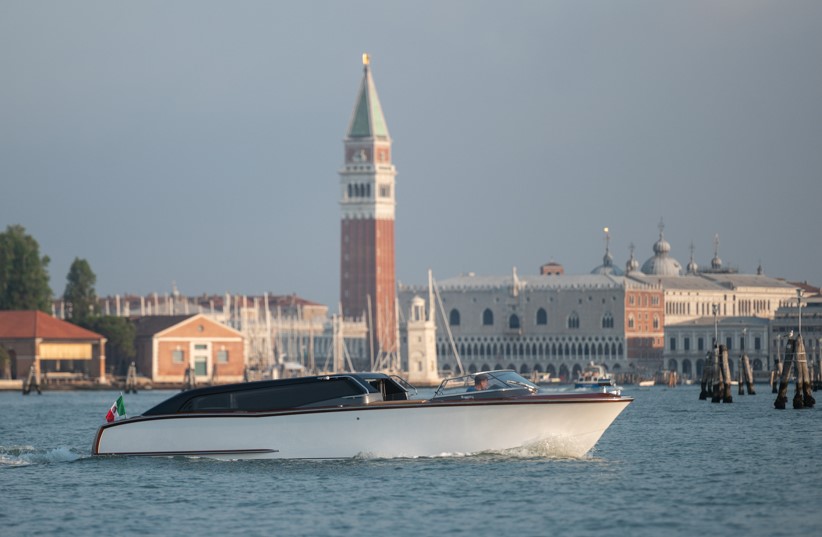 Venezia barca elettrica