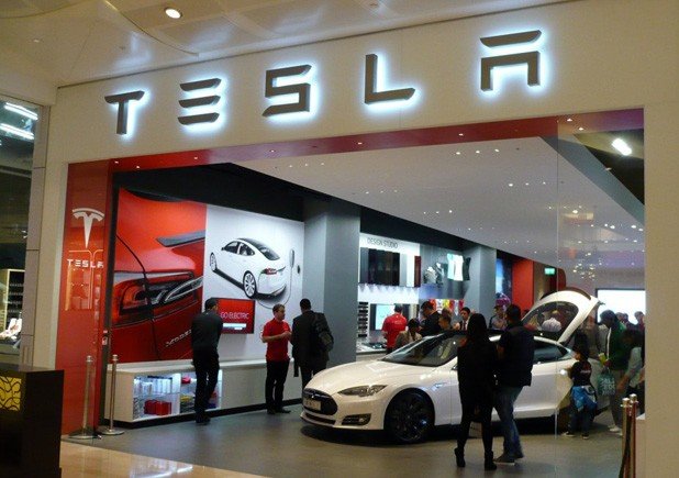 show room Tesla