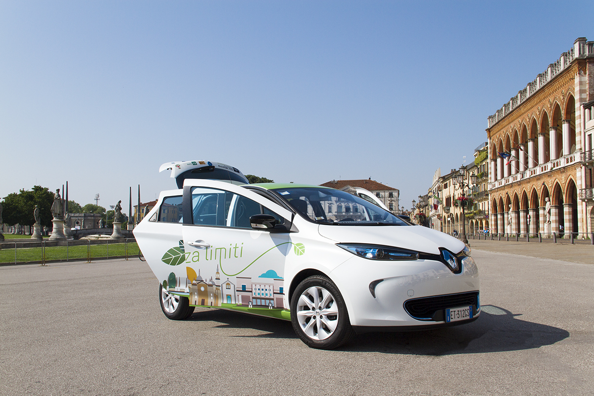 Una Renault Zoe in sharing a Padova.